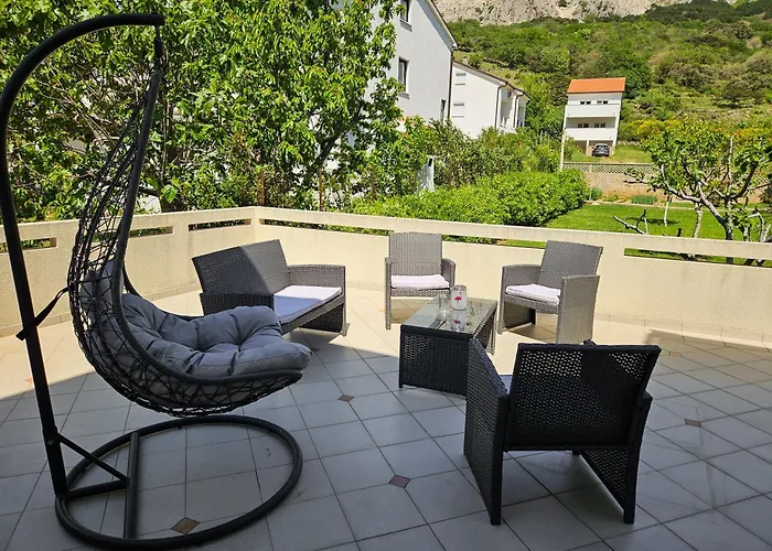 Appartement Mira 2 *