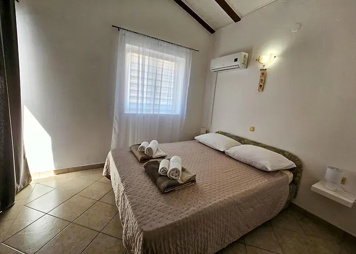 Mira 2 Appartamento Baška