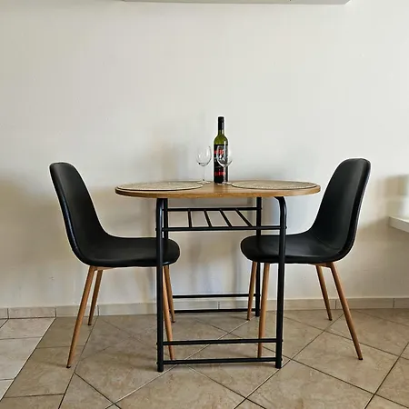 Mira 2 Baška